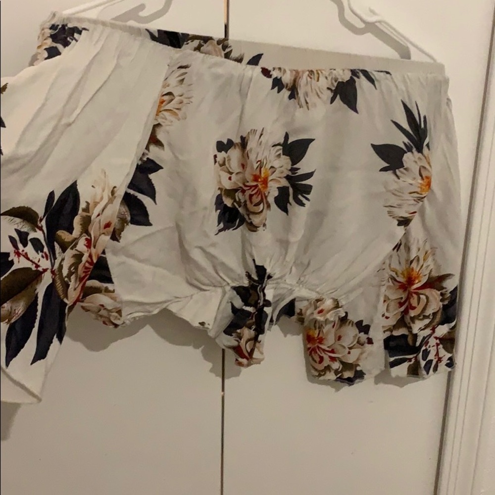 Crop top flowing shirt!